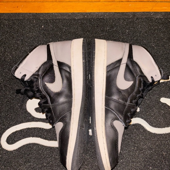 Jordan shadow one Black and Gray Sneakers size 7Y - Picture 3 of 8